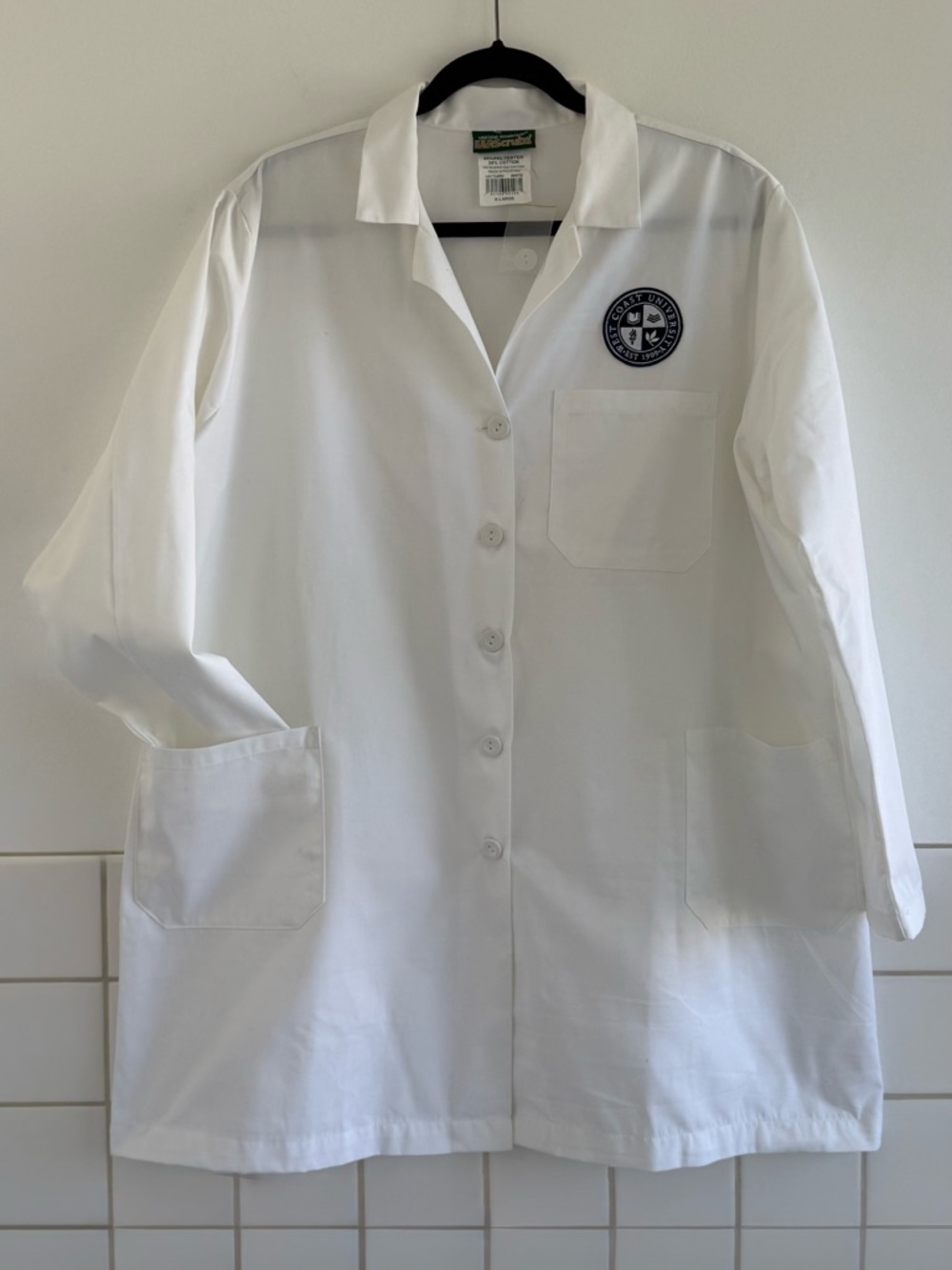 Uniform Advantage Women's White Lab Coat w/West Coast University Patch XL New